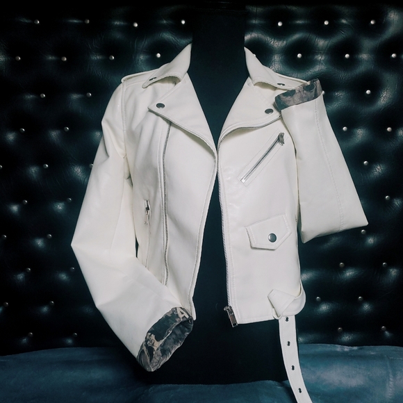 Upcycled vegan leather biker style jacket with B movie bautys - Picture 4 of 5
